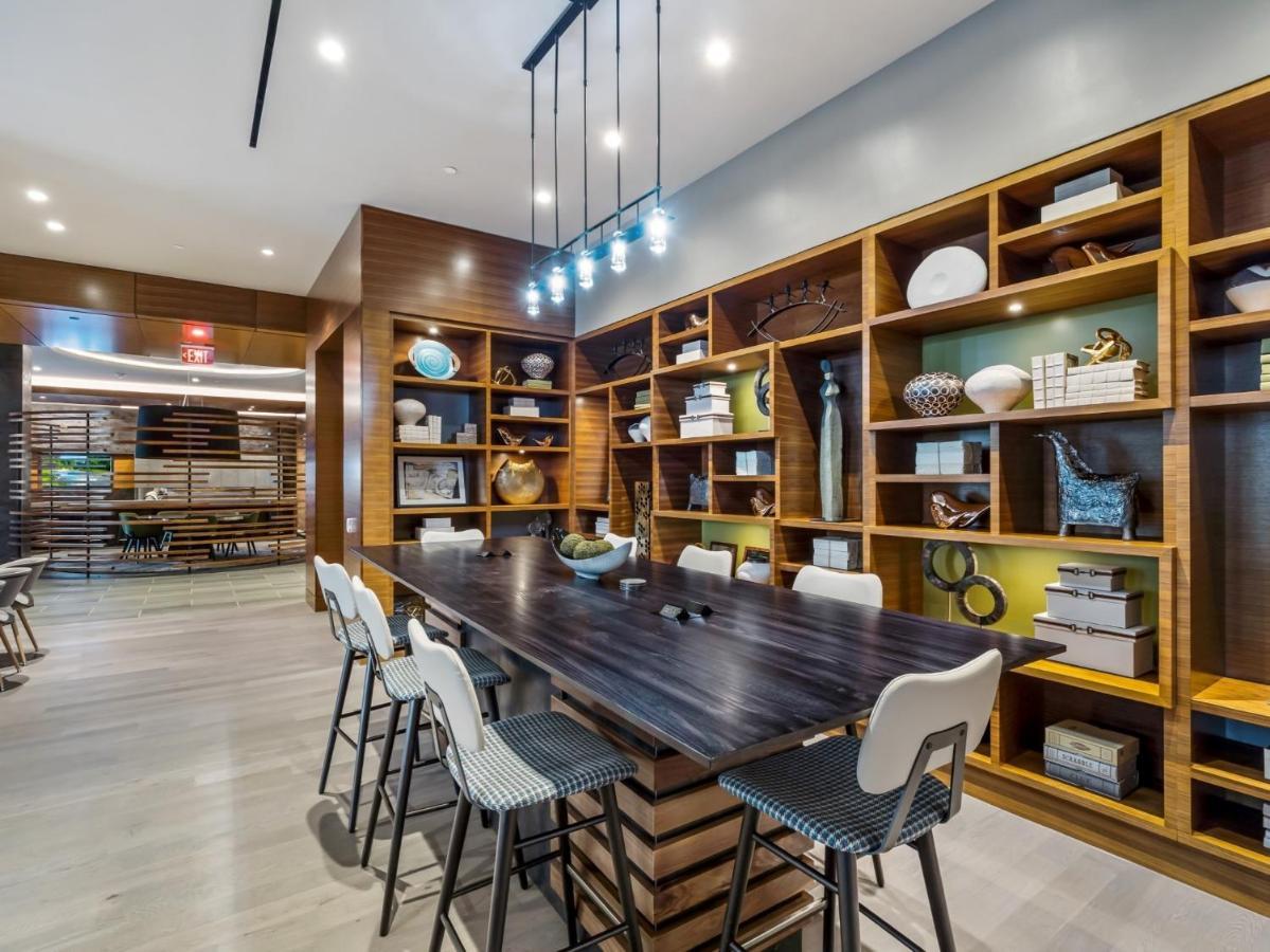 Bluebird Suites At Reston Town Center Esterno foto